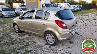OPEL Corsa usata, con Airbag