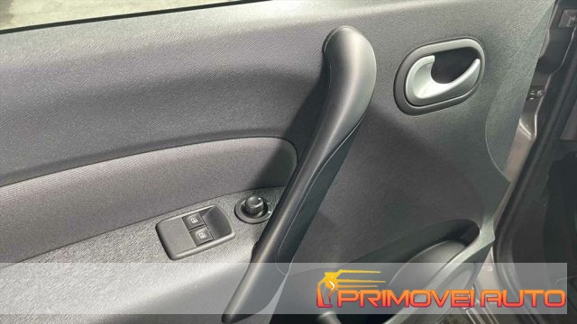 RENAULT Kangoo usata, con Controllo trazione