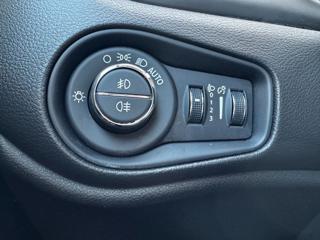 JEEP Renegade usata, con USB