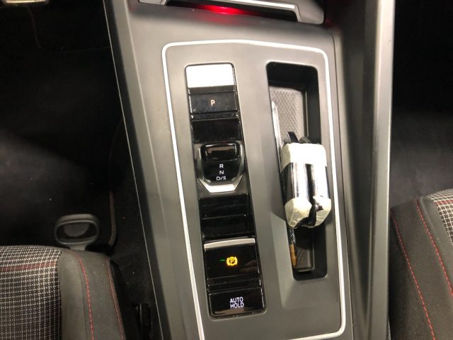 VOLKSWAGEN Golf usata, con Autoradio digitale