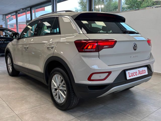 VOLKSWAGEN T-Roc usata, con Autoradio