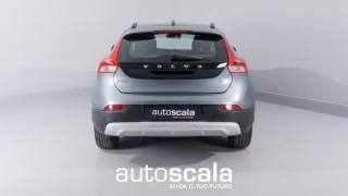 VOLVO V40 Cross Country usata, con USB