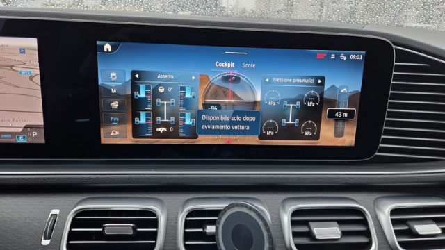 MERCEDES-BENZ GLE 300 usata, con Autoradio digitale
