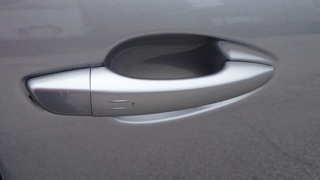 PEUGEOT 5008 usata, con Riconoscimento dei segnali stradali