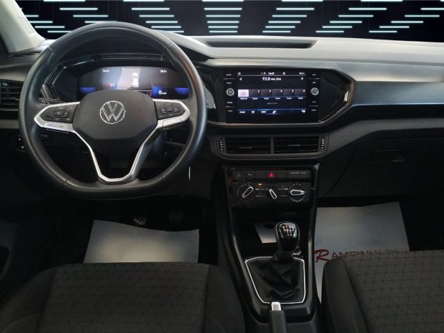 VOLKSWAGEN T-Cross usata 11