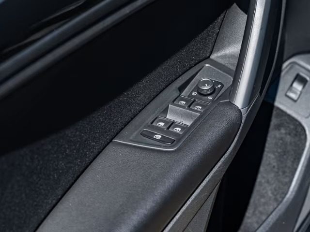 VOLKSWAGEN Tiguan usata, con Regolazione elettrica sedili
