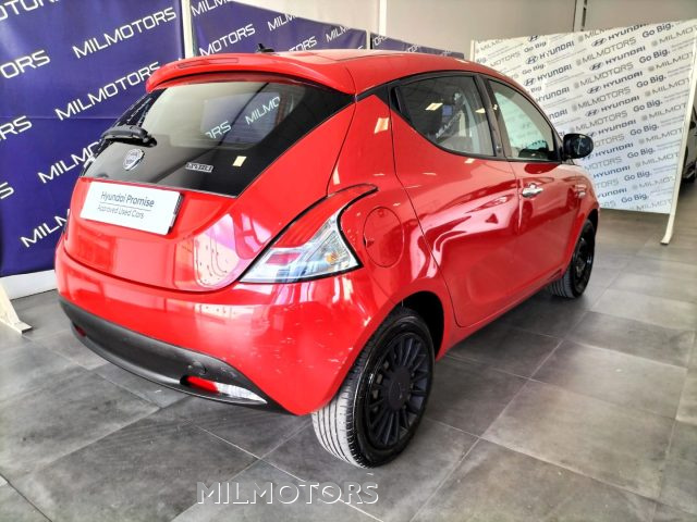 LANCIA Ypsilon usata, con ESP