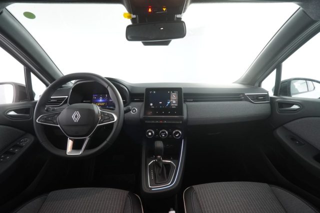 RENAULT Clio usata 9