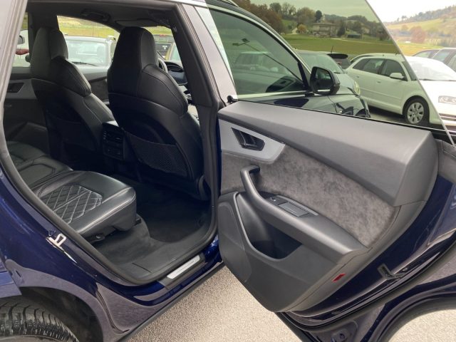 AUDI Q8 usata, con USB