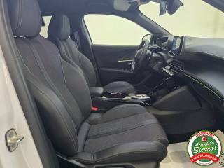 PEUGEOT 2008 usata, con Sedili sportivi