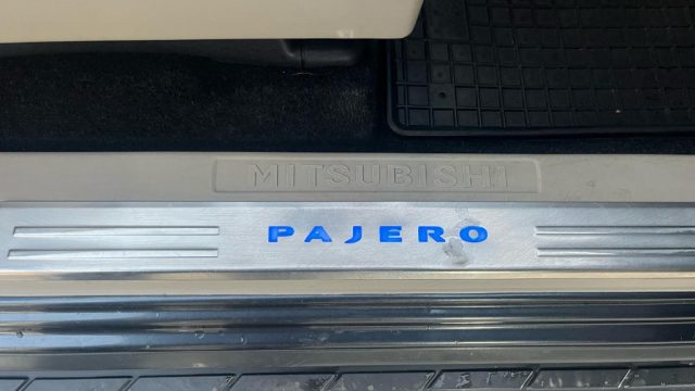 MITSUBISHI Pajero usata, con Volante in pelle