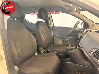 LANCIA Ypsilon usata, con Park Distance Control
