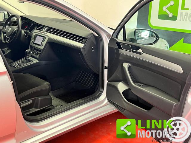 VOLKSWAGEN Passat Variant usata, con Regolazione elettrica sedili