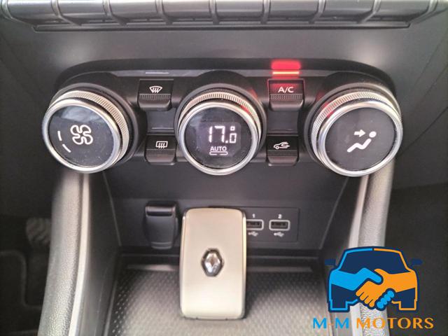 RENAULT Captur usata, con Volante in pelle