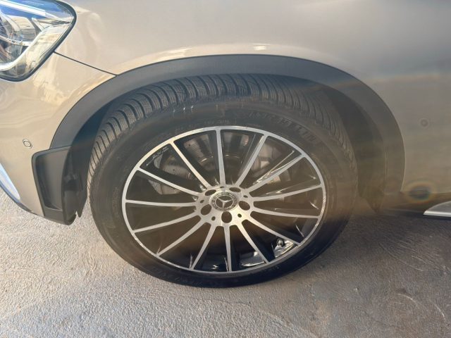 MERCEDES-BENZ GLC 300 usata 24