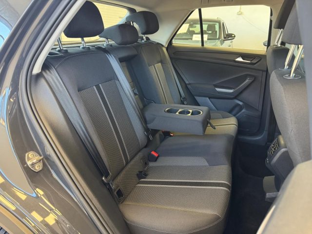 VOLKSWAGEN T-Roc usata, con Fendinebbia