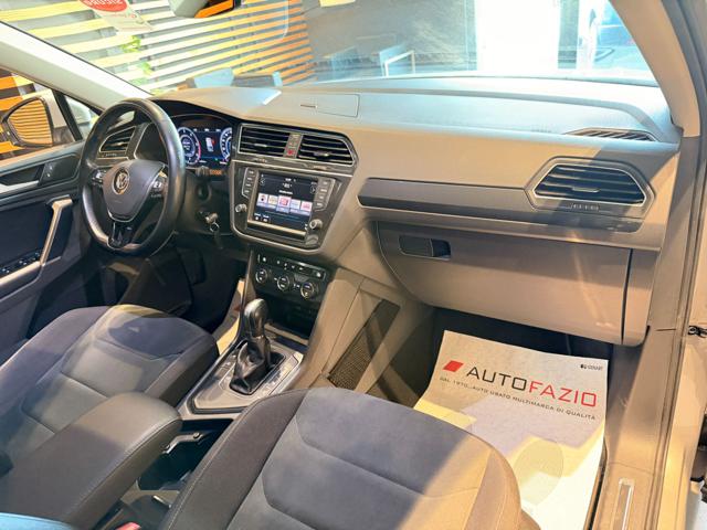 VOLKSWAGEN Tiguan usata, con USB