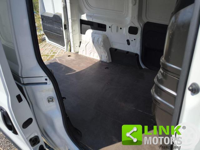 FIAT Doblo usata, con Autoradio