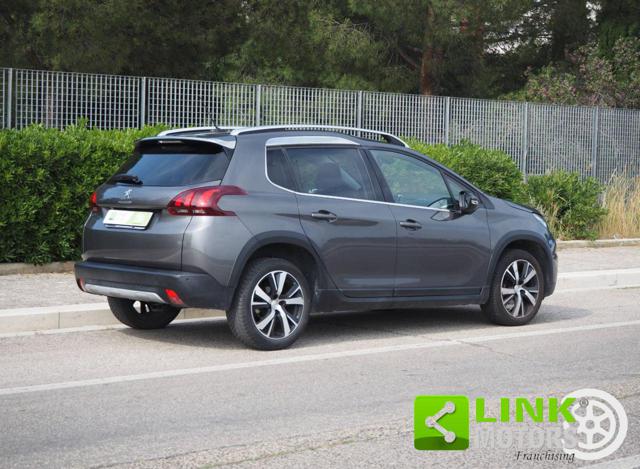 PEUGEOT 2008 usata, con Airbag