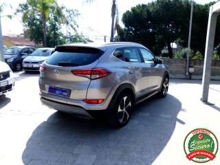 HYUNDAI Tucson usata, con Autoradio