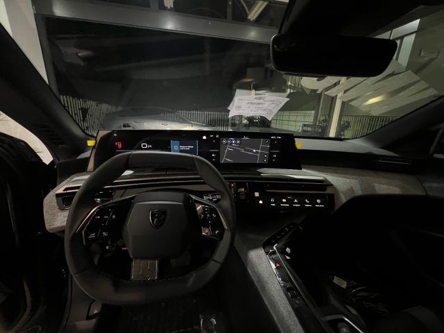 PEUGEOT 3008 usata, con Controllo elettronico della corsia