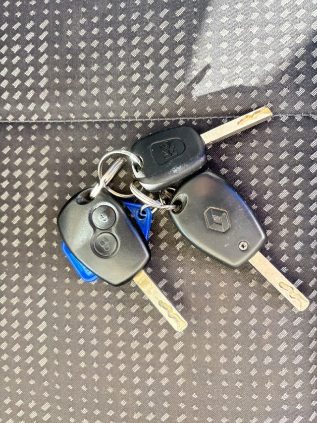 RENAULT Modus usata, con Bluetooth