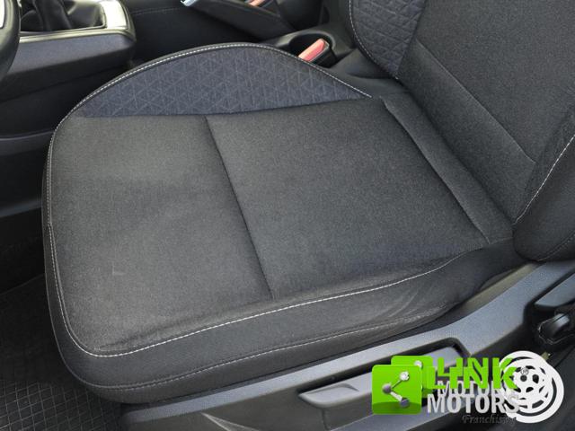 RENAULT Captur usata 23