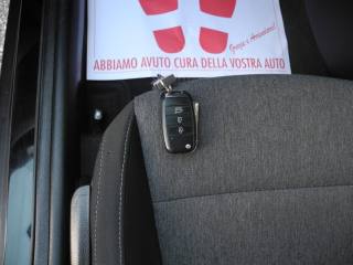 KIA Stonic usata 38