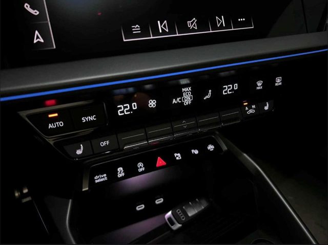 AUDI A3 usata, con Sensori di parcheggio posteriori