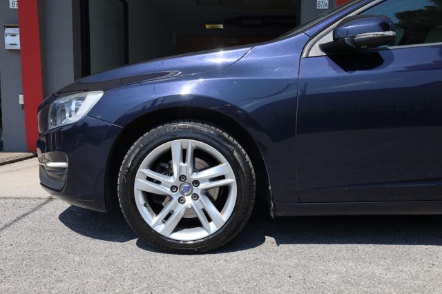 VOLVO V60 usata, con Park Distance Control