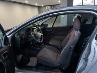 OPEL Tigra usata, con Chiusura centralizzata