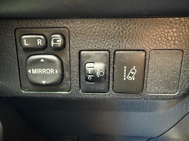 TOYOTA RAV 4 usata, con Sistema di navigazione