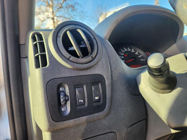 RENAULT Master usata, con Bluetooth
