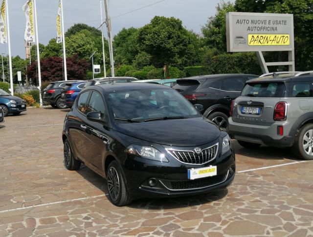 LANCIA Ypsilon usata, con Autoradio