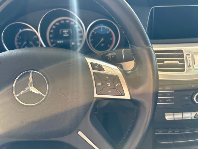 MERCEDES-BENZ E 200 usata 59