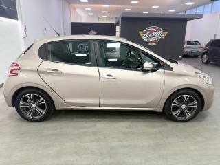 PEUGEOT 208 usata, con Alzacristalli elettrici