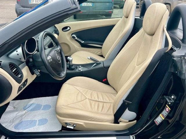 MERCEDES-BENZ SLK 200 usata, con Cerchi in lega
