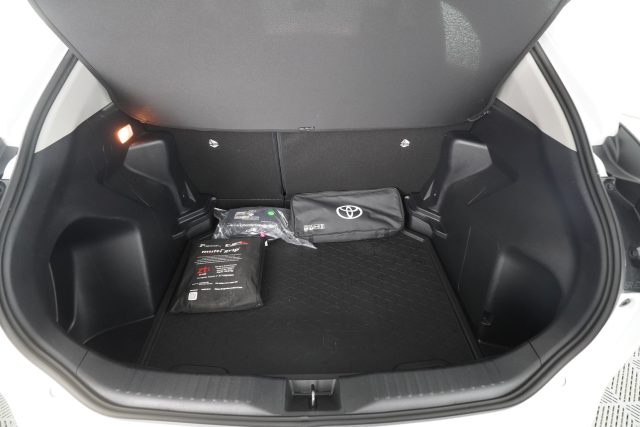 TOYOTA Yaris Cross usata 6