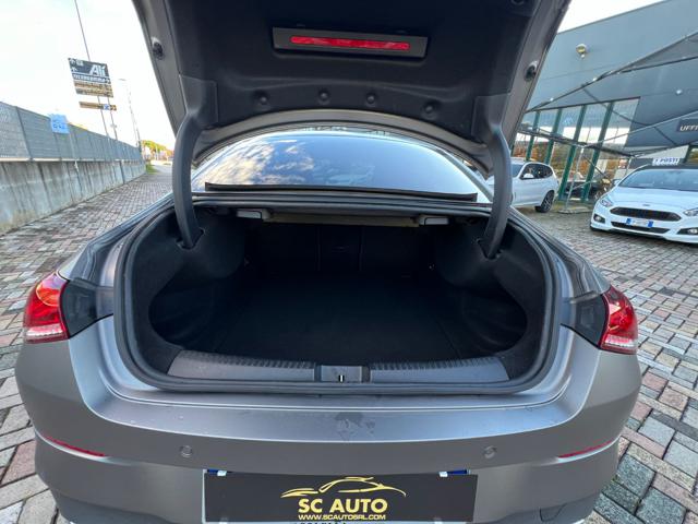 MERCEDES-BENZ CLA 200 usata, con Chiusura centralizzata