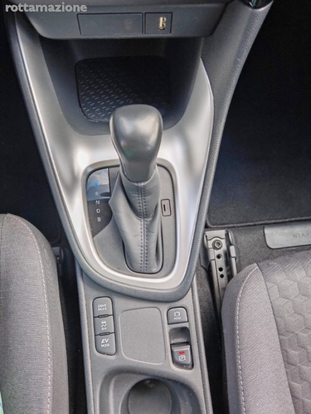 TOYOTA Yaris usata, con Chiusura centralizzata telecomandata