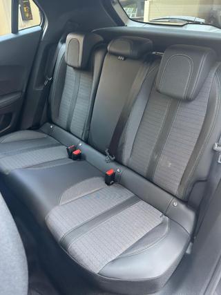 PEUGEOT 2008 usata, con Park Distance Control