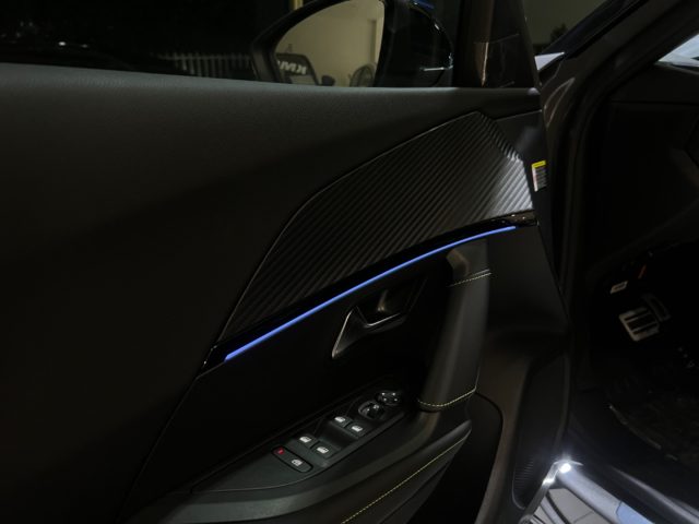 PEUGEOT 2008 usata, con USB