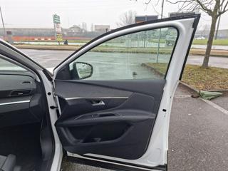 PEUGEOT 3008 usata, con Monitoraggio pressione pneumatici