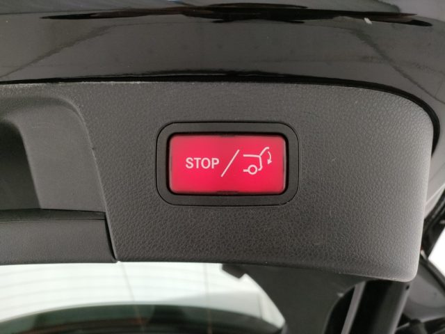 MERCEDES-BENZ GLA 180 usata, con Fari LED