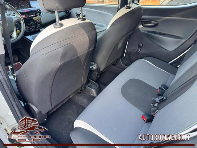 LANCIA Ypsilon usata, con Sedile posteriore sdoppiato