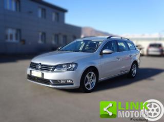 VOLKSWAGEN Passat usata, con Sedile posteriore sdoppiato