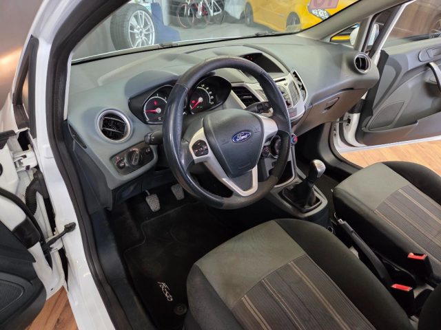 FORD Fiesta usata, con Specchietti laterali elettrici