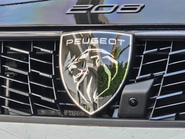 PEUGEOT 208 usata, con Cerchi in lega