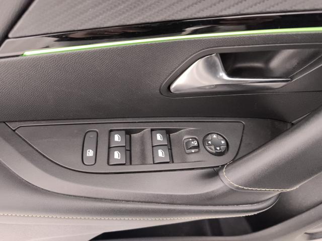 PEUGEOT 2008 usata, con Vetri oscurati
