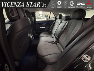 MERCEDES-BENZ E 220 usata, con Cerchi in lega